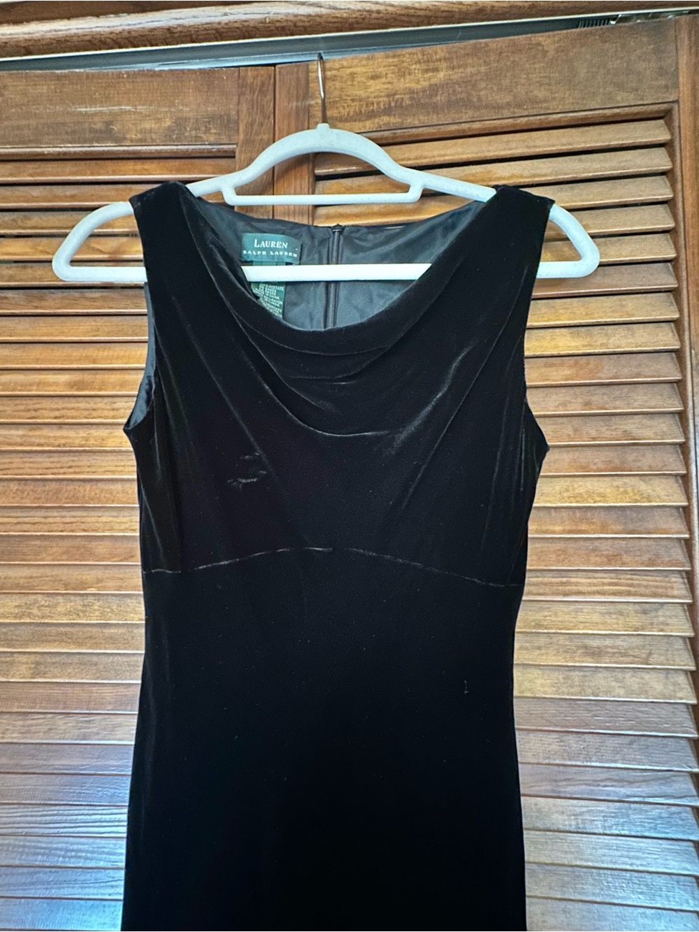 Lauren Ralph Lauren Black Velvet Cowl Neck Sleeveless Cocktail Dress size 6 - Picture 3 of 11